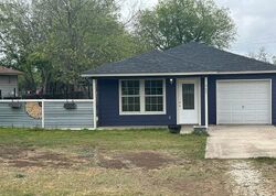  Old San Antonio Rd, Mc Queeney TX