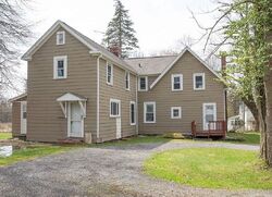  Chagrin Rd, Chagrin Falls OH