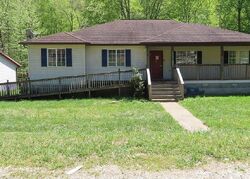 Foreclosure Listing in BLUE CREEK RD ELKVIEW, WV 25071