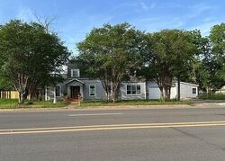  E Colorado St, Pearsall TX