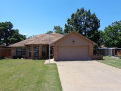  Brown Ave, Comanche OK