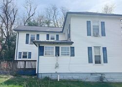  Henderson St, Blue Rock OH