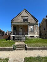 Foreclosure in  S Paxton Ave Chicago, IL 60649