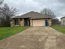  Schooner Rd, Mabank TX