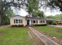  Pecan St, Ville Platte LA