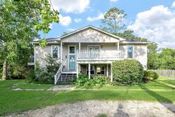 Foreclosure in  Country Club Dr Dickinson, TX 77539