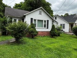  S Murray St, Gainesboro TN