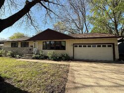  Burr Oak Dr, Albert Lea MN
