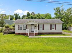  1st St E, Ahoskie NC