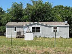  Valley Lake Ln, Springtown TX