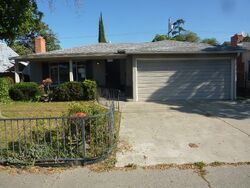  Country Club Blvd, Stockton CA