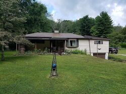  Rankin Rd, Farmington PA
