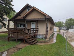  8th St Nw, Minot ND