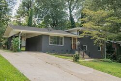 Foreclosure in  Glenrock Dr Decatur, GA 30032