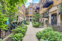 Foreclosure in  W GREENLEAF AVE Chicago, IL 60626