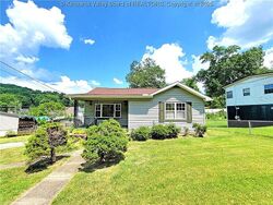 Foreclosure in  VALLEY DR Nitro, WV 25143