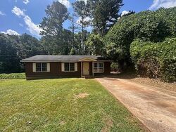  Allen Dr Sw, Covington GA