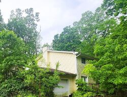  Woodland Meadow Dr, Poplar Bluff MO