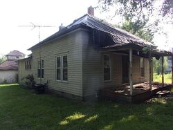  E North St, Waynesville IL