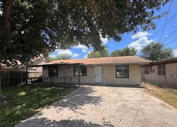 Foreclosure Listing in W Hidalgo Ave RAYMONDVILLE, TX 78580