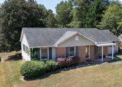  Foxworth Ln, Gastonia NC