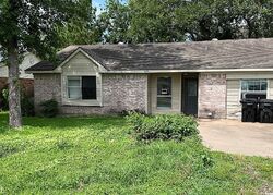  N 8th St, Beasley TX