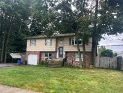 Foreclosure in  Boulevard Avenue Greenlawn, NY 11740