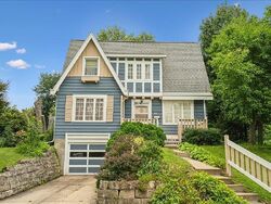 Foreclosure in  B Ave NE Cedar Rapids, IA 52402