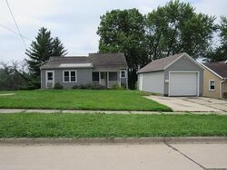  E 4th St, Anamosa IA