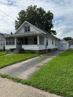  W 3rd St, Dixon IL