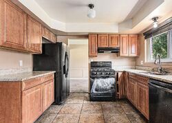  W 13 Mile Rd, Southfield MI