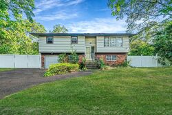 Foreclosure in  Wright Street West Babylon, NY 11704