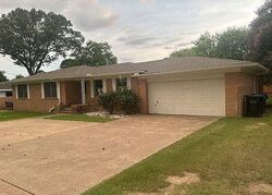  Pine Tree Rd, Longview TX