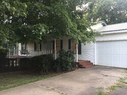 Foreclosure in  Oakhaven Dr Paducah, KY 42003