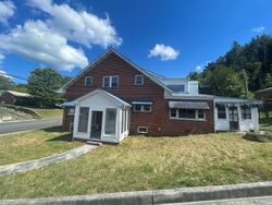  Virginia Ave, Richlands VA