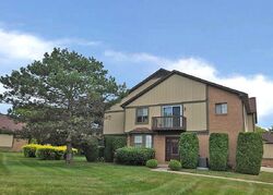  Meadow Wood Dr, Rochester MI