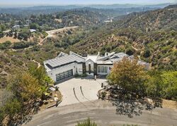 Foreclosure in  Glen Oaks Blvd Pasadena, CA 91105