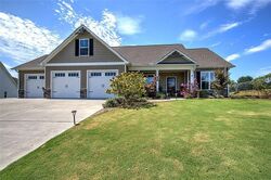  Alex Ct, Calhoun GA