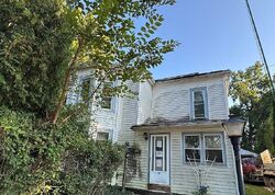  Hickory St, Andover OH