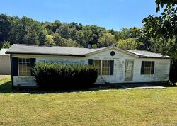  S Priddy Road, Pekin IN