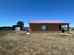  Chavez Ln, Edgewood NM