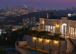  Hedges Way, West Hollywood CA
