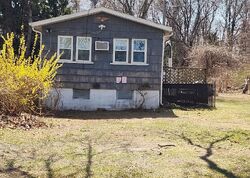  Osage St, Selden NY