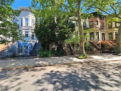Foreclosure in  HAWTHORNE ST Brooklyn, NY 11225