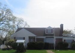 Foreclosure in  SUNSET RD Bay Shore, NY 11706