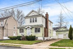 Foreclosure in  HEWLETT PKWY Hewlett, NY 11557