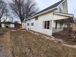  W Benjamin St, Linwood MI