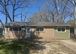  Whitney Dr, Baton Rouge LA