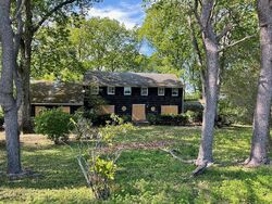 Foreclosure in  BEAVER DR Locust Valley, NY 11560