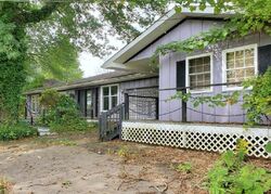 Foreclosure Listing in JOE SKINNER RD BELPRE, OH 45714